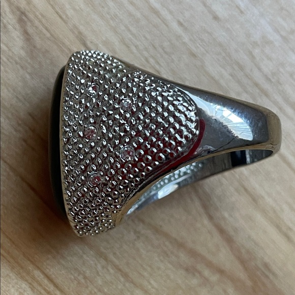 Silver Ring with Black Stone With Small Rhinestones At The Sides.  Size 9 - Picture 8 of 12